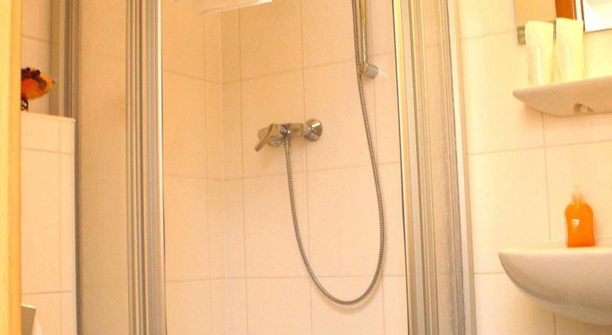 Hotel Evido Salzburg City Center Room photo